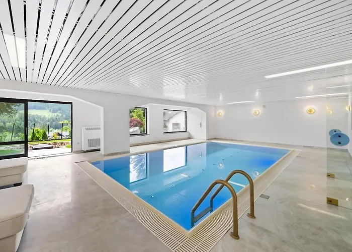 Chou Chou Steinhaus am Semmering